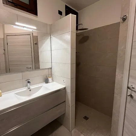 Boomerang & 2 Free Bikes Apartment Sirmione